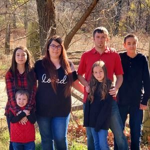 Meet your Posher, Clarissa